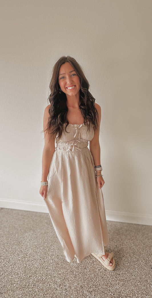 Bare Beauty Smocked Midi 🤎